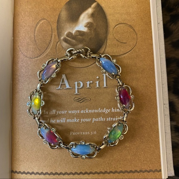 Vintage Jewelry - Vintage Sarah Coventry “Sabrina Fair” 1950’s bracelet